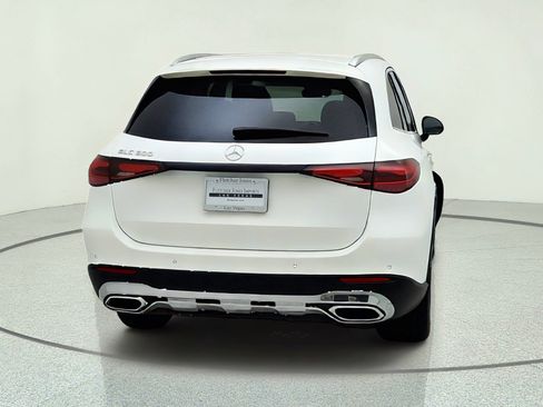 Used 2025 Mercedes-Benz GLC 300 image 10