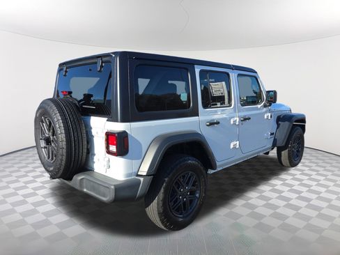 Used 2024 Jeep Wrangler Sport S image 3