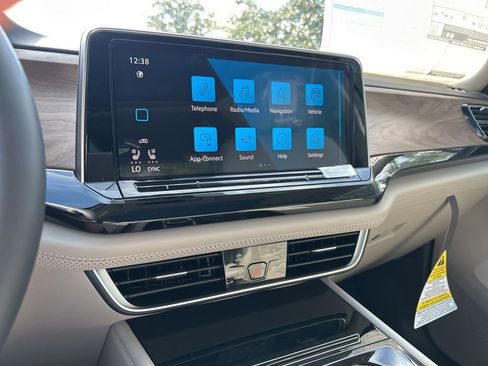 New 2026 Volkswagen Atlas SE FWD image 32