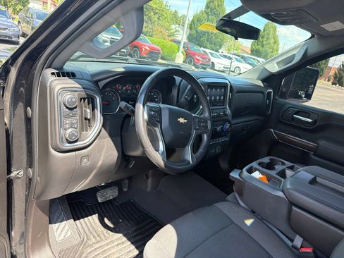 Used 2021 Chevrolet Silverado 2500 LT w/ Convenience Package AWD/4WD image 10