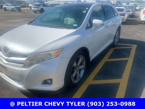 Used 2015 Toyota Venza XLE w/ XLE Premium Package FWD image 1