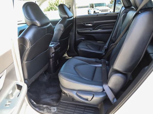 Certified 2024 Toyota Grand Highlander AWD Hybrid image 19