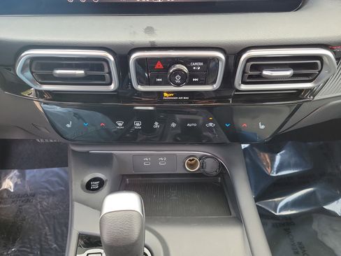 New 2026 Nissan Sentra SR w/ SR Premium Package FWD image 29