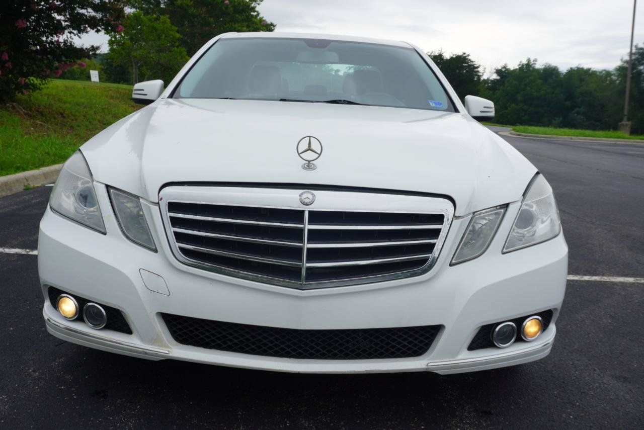 Used 2011 Mercedes-Benz E 350 4MATIC Sedan image 2