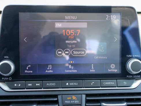 Used 2025 Nissan Altima 2.5 SV FWD image 23
