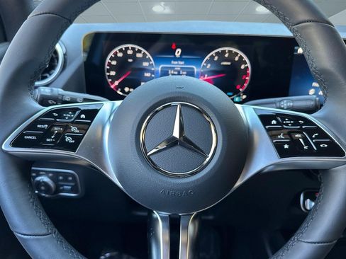 Used 2026 Mercedes-Benz GLA 250 image 14