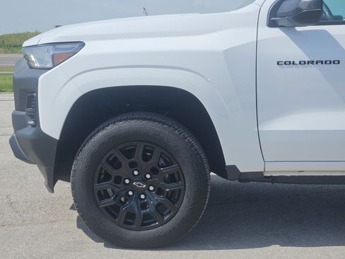 New 2026 Chevrolet Colorado W/T w/ WT Custom Package RWD image 6