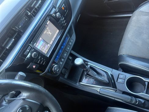 Used 2016 Toyota Corolla S image 24