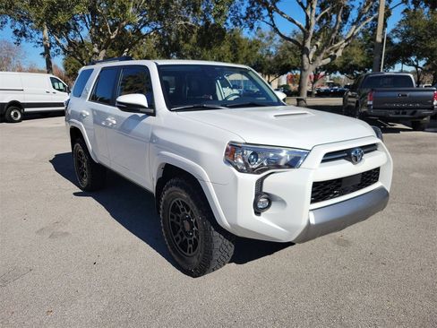 Used 2023 Toyota 4Runner TRD Off-Road Premium image 2