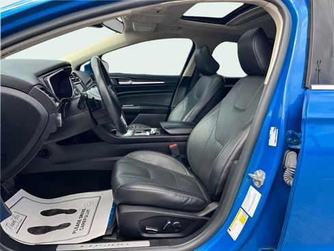 Used 2020 Ford Fusion Titanium image 9