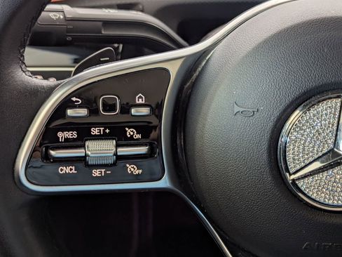 Used 2020 Mercedes-Benz CLA 250 image 7