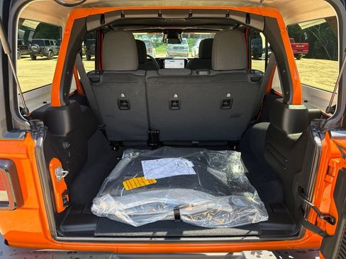 New 2026 Jeep Wrangler Unlimited Sport AWD/4WD image 21