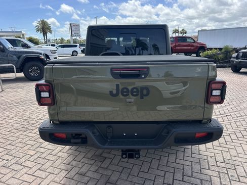 New 2026 Jeep Gladiator Willys AWD/4WD image 8