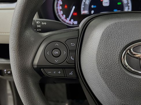 Used 2024 Toyota RAV4 XLE w/ Convenience Package FWD image 19