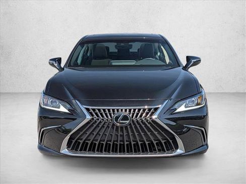 Used 2024 Lexus ES 350 FWD image 2