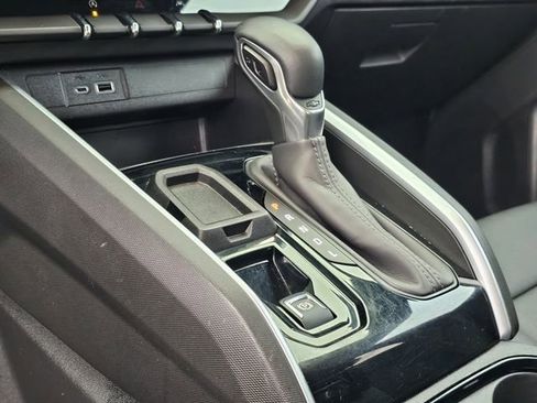 Used 2023 Chevrolet Colorado LT w/ LT Convenience Package III image 23