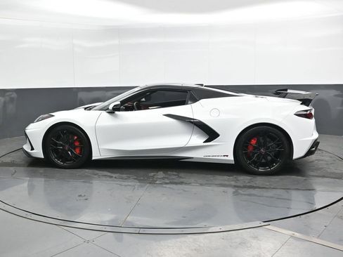 Used 2023 Chevrolet Corvette Stingray Premium Conv w/ Z51 Performance Package RWD image 10
