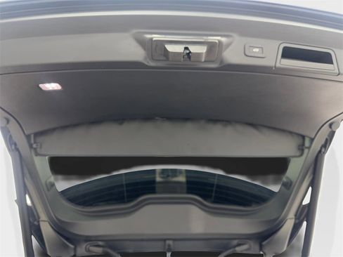 Used 2023 Land Rover Range Rover Velar S image 82