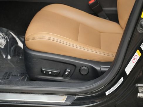 Used 2018 Lexus IS 300 AWD w/ Comfort Package image 17