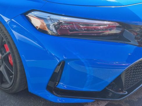 Used 2025 Honda Civic Type R image 4