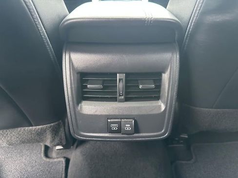 Used 2021 Toyota Avalon XSE image 22