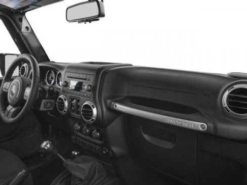 Used 2017 Jeep Wrangler Unlimited Sahara w/ Connectivity Group image 19