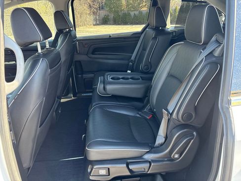Used 2023 Honda Odyssey Elite image 25