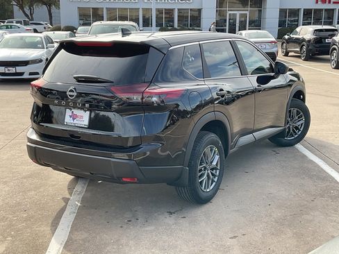 New 2026 Nissan Rogue S image 5