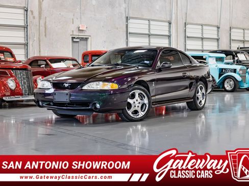Used 1996 Ford Mustang Cobra image 2
