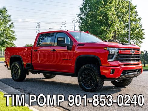 Used 2024 Chevrolet Silverado 2500 LTZ w/ LTZ Plus Package AWD/4WD image 4