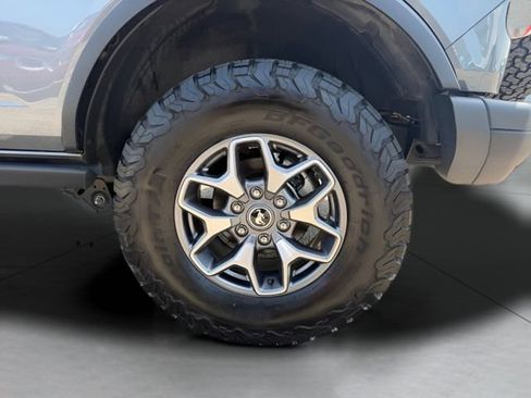 Used 2025 Ford Bronco Badlands AWD/4WD image 29