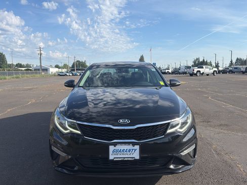 Used 2020 Kia Optima SE FWD image 2
