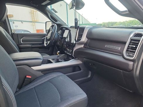 Used 2023 RAM 3500 Big Horn w/ Night Edition AWD/4WD image 17
