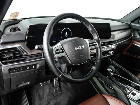 Used 2024 Kia Telluride SX Prestige AWD/4WD image 4