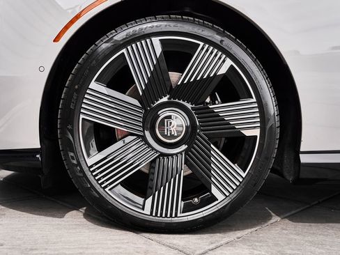 Used 2025 Rolls-Royce Spectre w/ Spectre Launch Package image 3