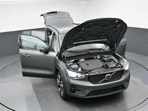 New 2026 Volvo XC40 B5 Ultra w/ Climate Package image 50