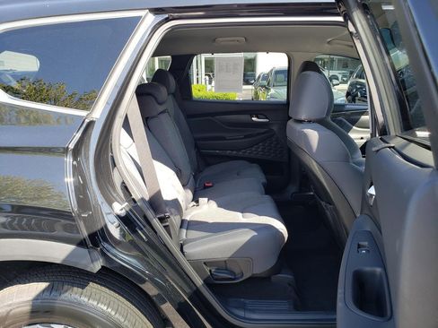 Used 2021 Hyundai Santa Fe SEL w/ Convenience Package image 16