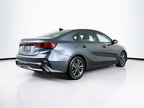 Used 2024 Kia Forte LXS image 9