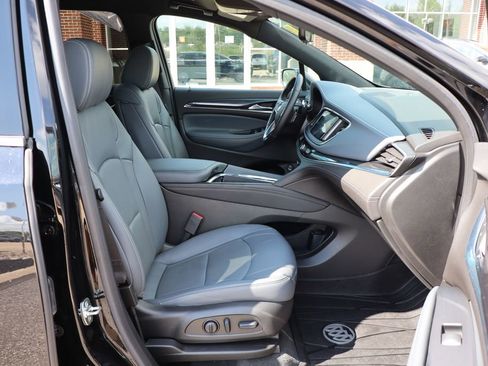 Used 2024 Buick Enclave Essence w/ Technology Package AWD/4WD image 47