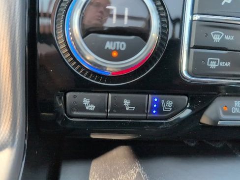 Used 2024 GMC Yukon Denali image 42