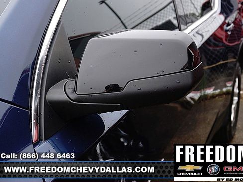 Used 2022 Chevrolet Traverse LS image 7