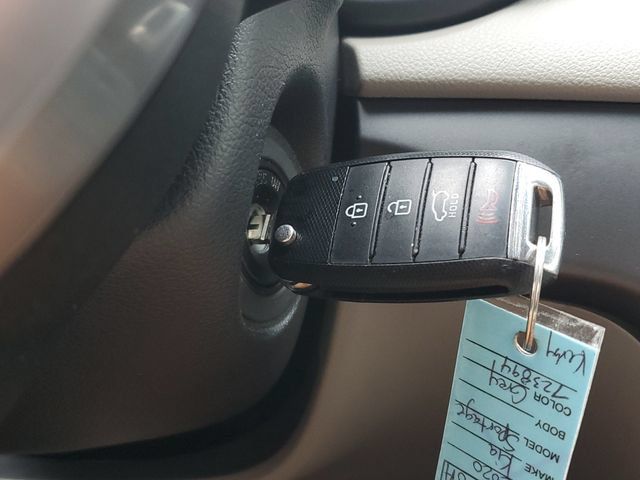 Used 2020 Kia Sportage LX FWD image 29