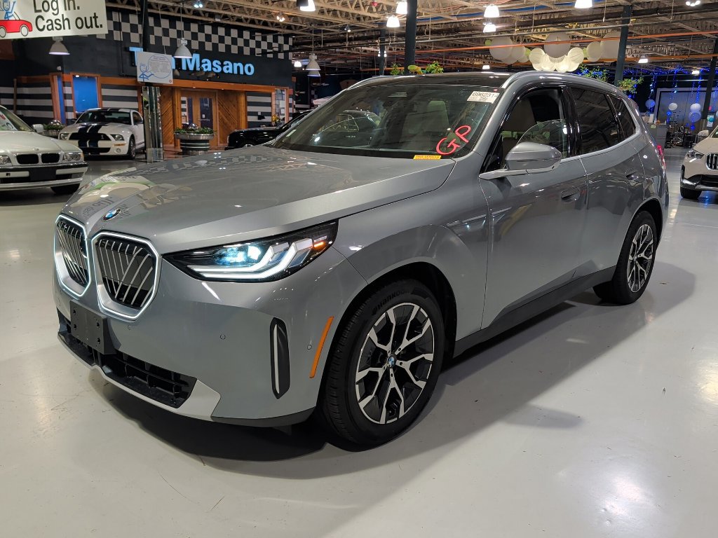 Certified 2025 BMW X3 xDrive30i w/ Premium Package AWD/4WD image 9