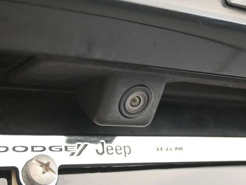 Used 2020 Chevrolet Equinox LT image 36