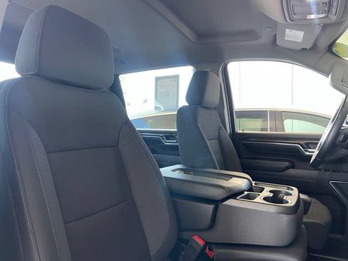 Used 2024 Chevrolet Silverado 2500 LT AWD/4WD image 16