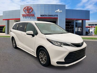 Used 2021 Toyota Sienna LE