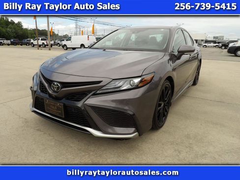 Used 2024 Toyota Camry XSE w/ Navigation Package image 1