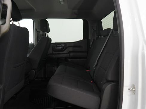 Used 2022 Chevrolet Silverado 1500 Custom w/ Safety Confidence Package image 18