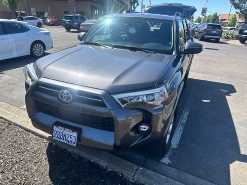 Certified 2022 Toyota 4Runner SR5 RWD image 12