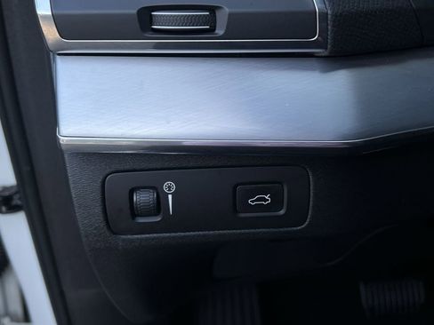 Used 2019 Volvo XC90 T5 Momentum AWD/4WD image 37